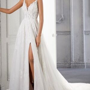Chic White Lace Bridal Gown